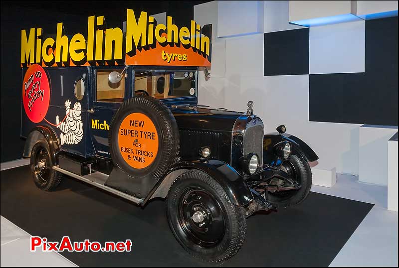 morris light van publicite michelin mondial automobile 2012