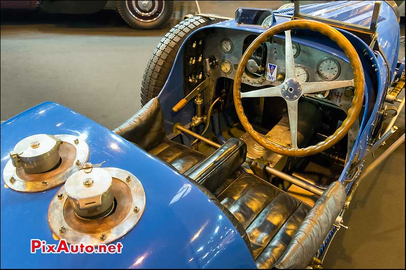 Salon Retromobile, Bugatti T51 Grand Prix Poste Pilotage