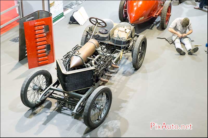 Salon Retromobile, Darracq V8 1905