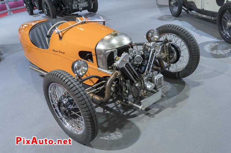 Salon-Retromobile, Tricyclecar Morgan Atomic Orange